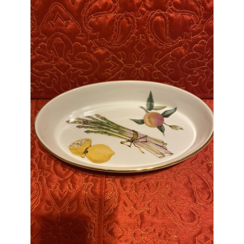 Royal Worcester EVESHAM GOLD Oval Baker 10.5" x 7" England - Discontinued 1961